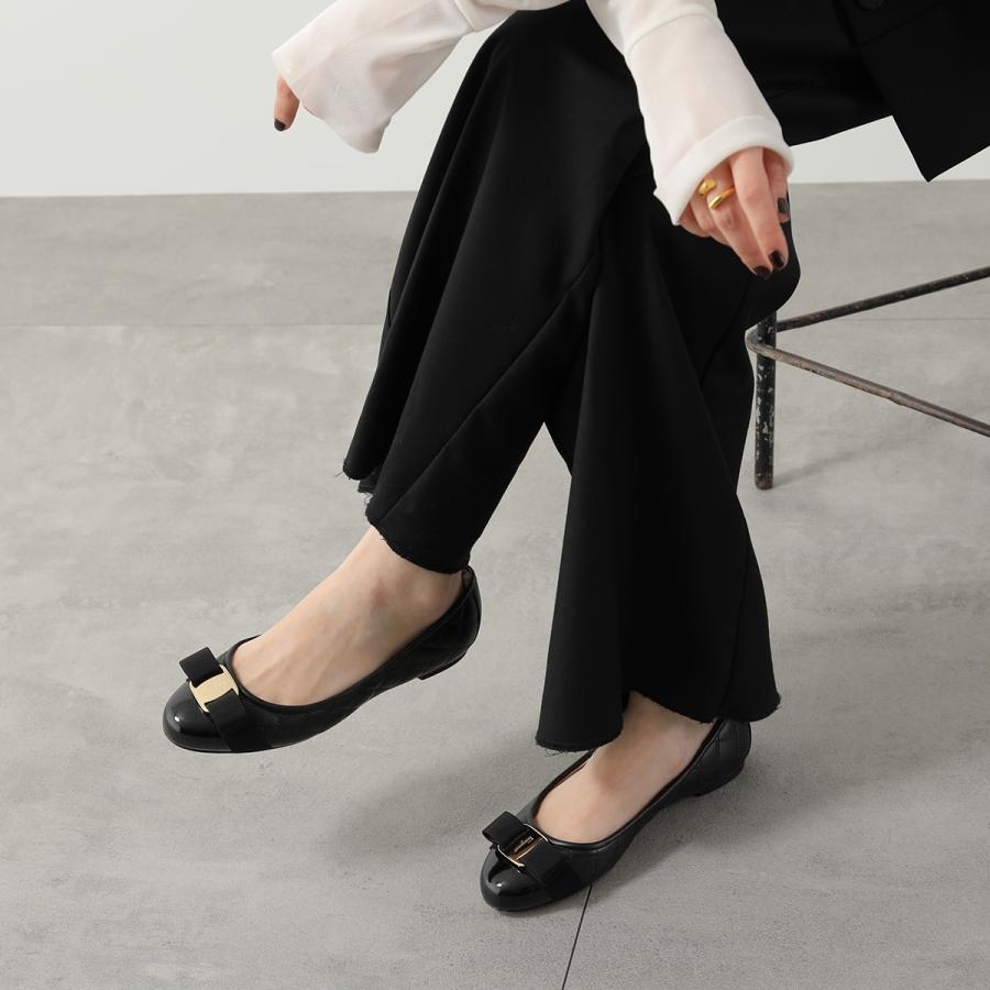 FERRAGAMO（フェラガモ） パンプス VARINAQ ヴァリナ 0672100