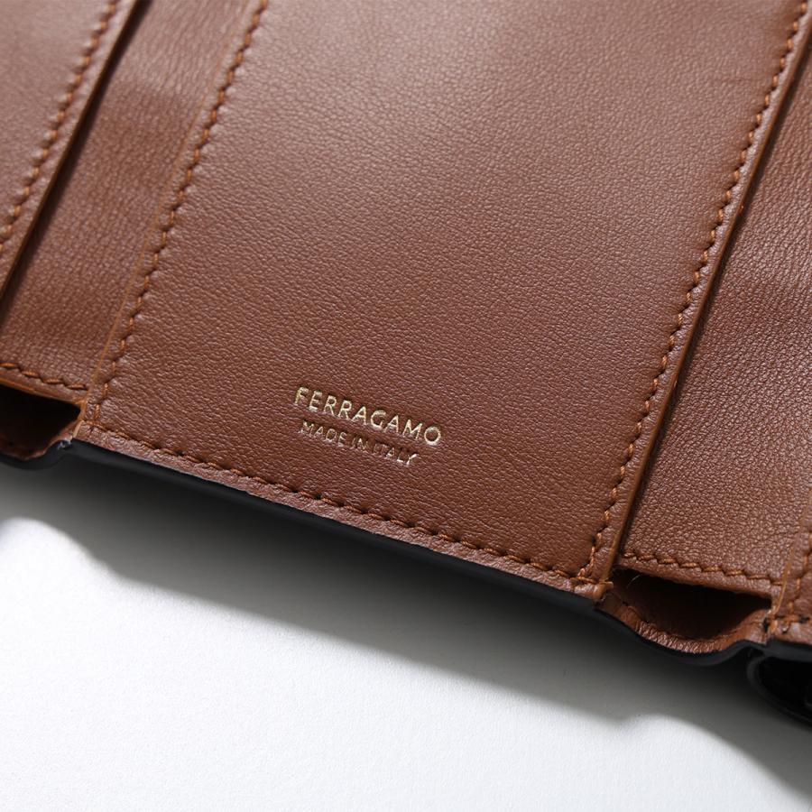 未使用品　自宅保管品　Salvatore Ferragamo 折り財布　イタリア FERRAGAMO（フェラガモ） 三つ折り財布 COMPACT WALLET 22 0867