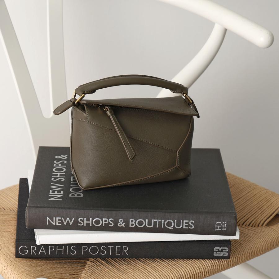 LOEWE（ロエベ） ショルダーバッグ PUZZLE EDGE MINI パズル エッジ