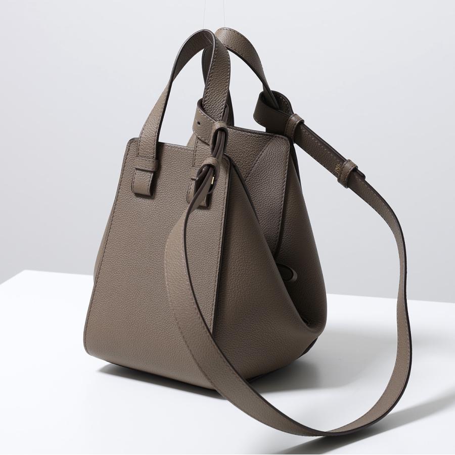 LOEWE（ロエベ） ハンドバッグ HAMMOCK COMPACT ハンモックバッグ