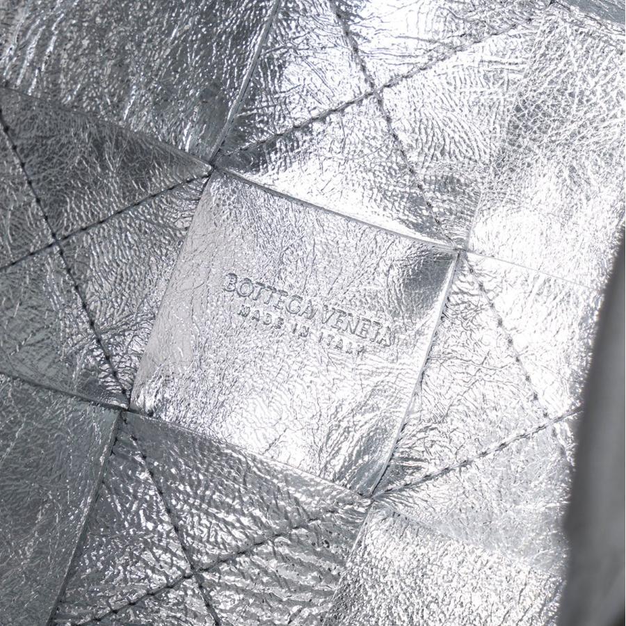 BOTTEGA VENETA（ボッテガ・ヴェネタ） ショルダーバッグ CASSETTE