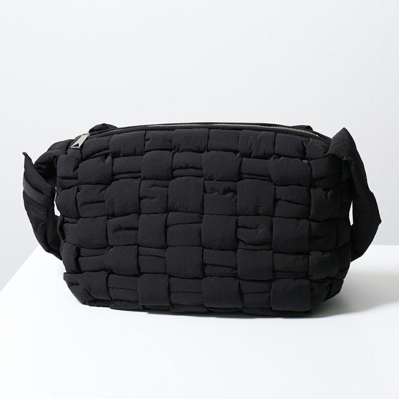 BOTTEGA VENETA（ボッテガ・ヴェネタ） ショルダーバッグ CASSETTE