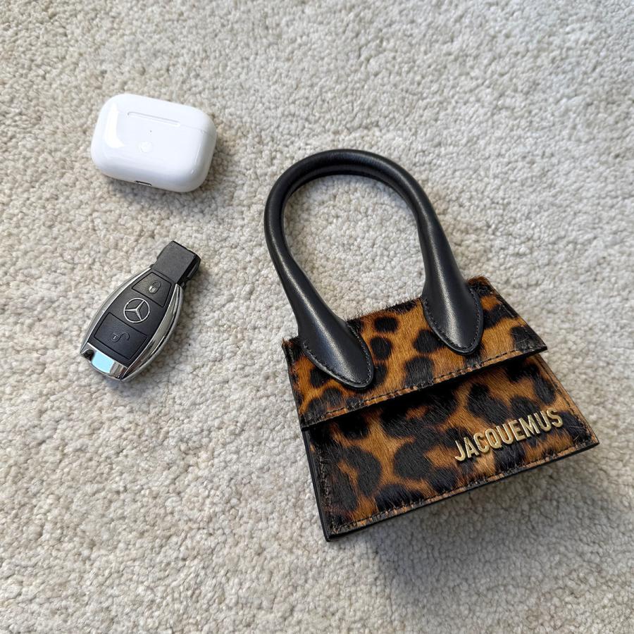 JACQUEMUS（ジャックムス） マイクロバッグ Le Chiquito 213BA001 3168