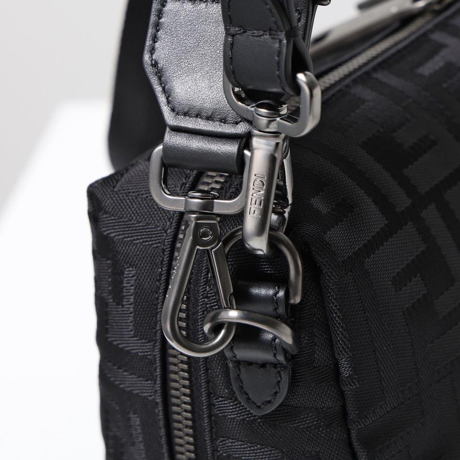 FENDI（フェンディ） ショルダーバッグ LUI ルイ ミディアム 7VA672