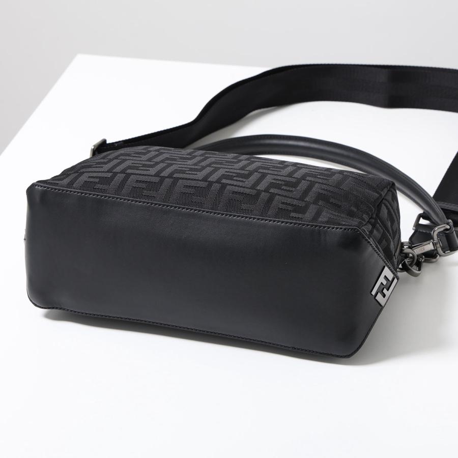 FENDI（フェンディ） ショルダーバッグ LUI ルイ ミディアム 7VA672