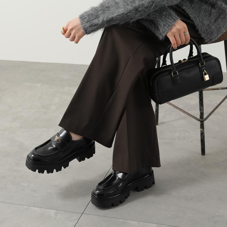 PRADA 三角ロゴプレート 厚底ローファー レディース 37 PRADA ブラックローファー 三角ロゴプレート 37 PRADA - 【美品