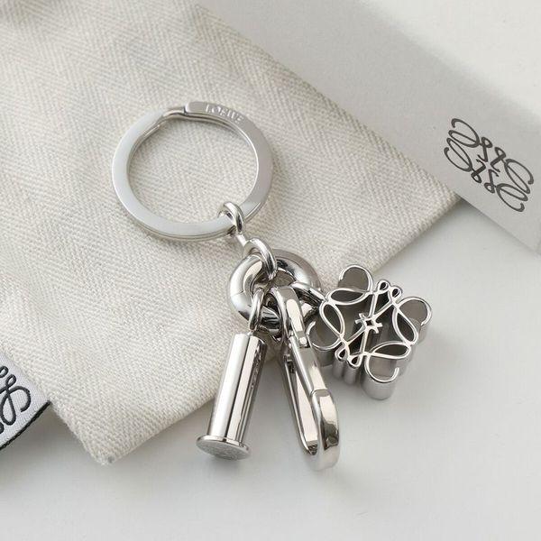 人気⭐️LOEWE ロエベ キーホルダー アナグラム パーソナライズ シルバー アナグラム キーリング シルバー - LOEWE