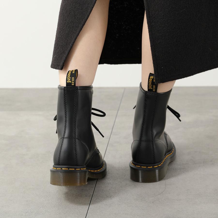 ドクターマーチン 11822 スムース レザー 8ホール ブーツ 黒 UK10 ドクターマーチン 11822 スムース レザー 8ホール ブーツ 黒 UK10