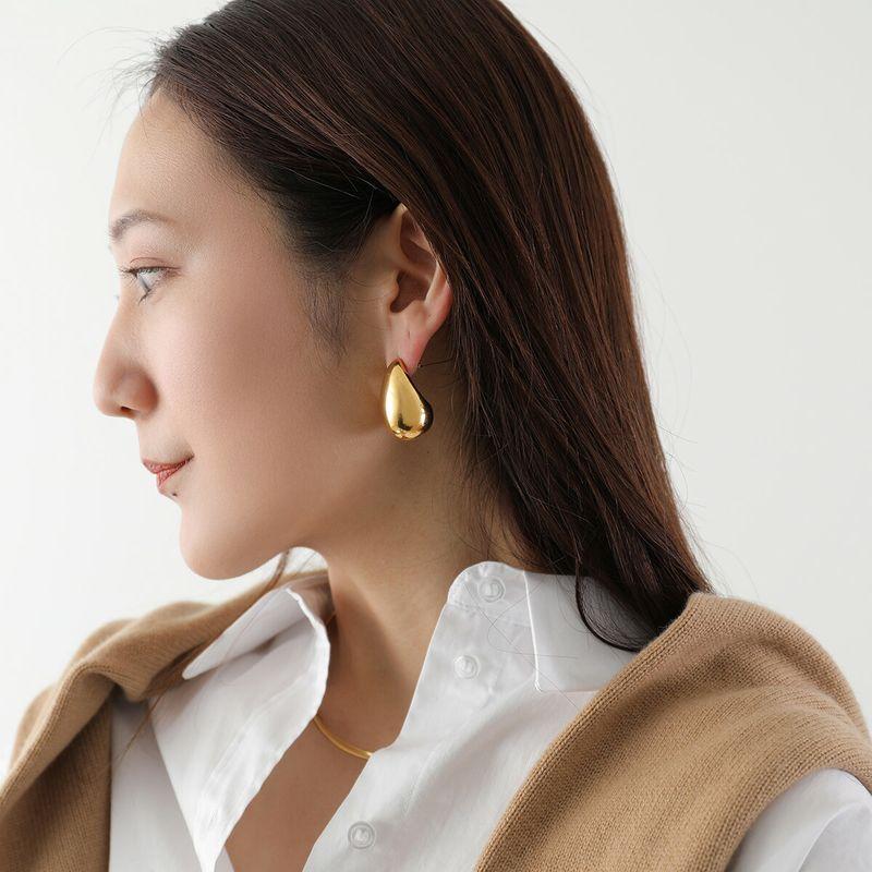 Kenneth Jay Lane ケネス ジェイ レーン ピアス tapered hoop pierced