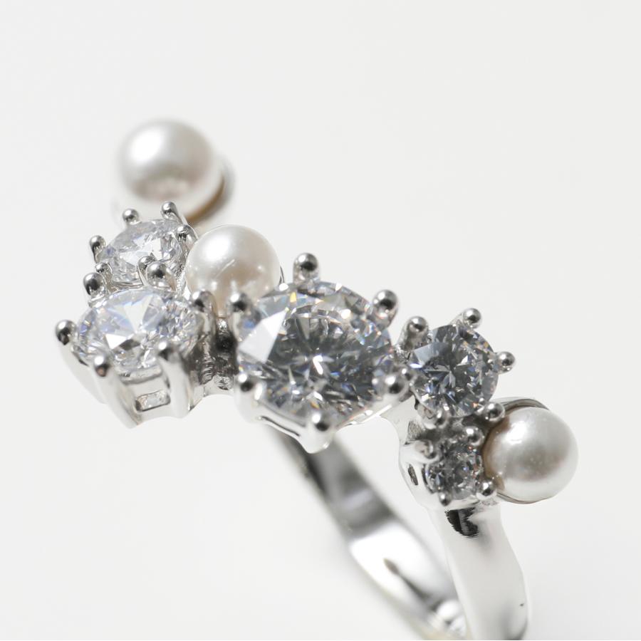 Swarovski　Constella オープンリング クリスタル・パール Constella open ring, Crystal pearl, Round cuts, White, Rhodium plated