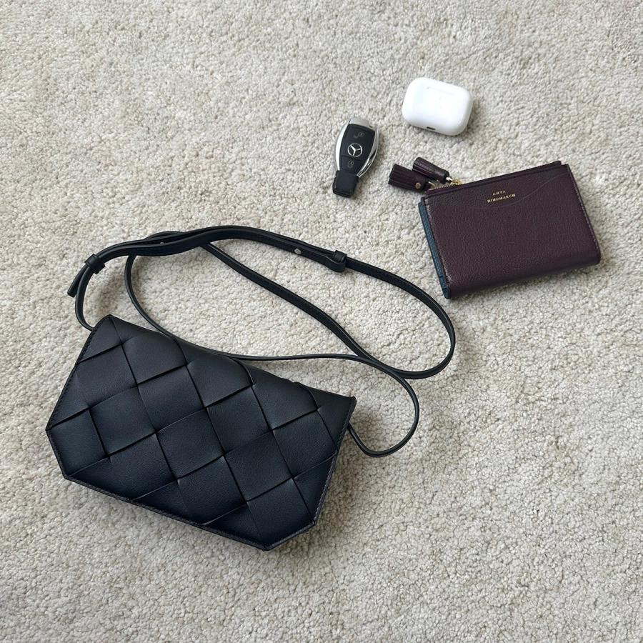 BOTTEGA VENETA（ボッテガ・ヴェネタ） ショルダーバッグ DIAGO