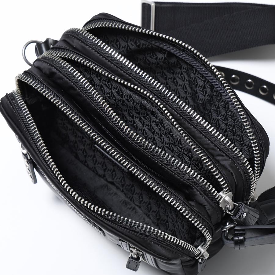 ANYA HINDMARCH（アニヤ・ハインドマーチ） ショルダーバッグ