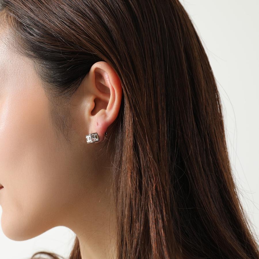 即購入☆値下げ交渉可 CHANEL キューブピアス シャネル キューブピアス 即購入☆値下げ交渉可 CHANEL キューブピアス シャネル キューブピアス