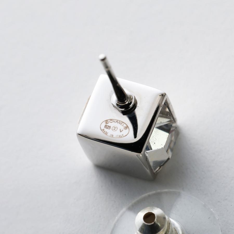 即購入☆値下げ交渉可 CHANEL キューブピアス シャネル キューブピアス 即購入☆値下げ交渉可 CHANEL キューブピアス シャネル キューブピアス