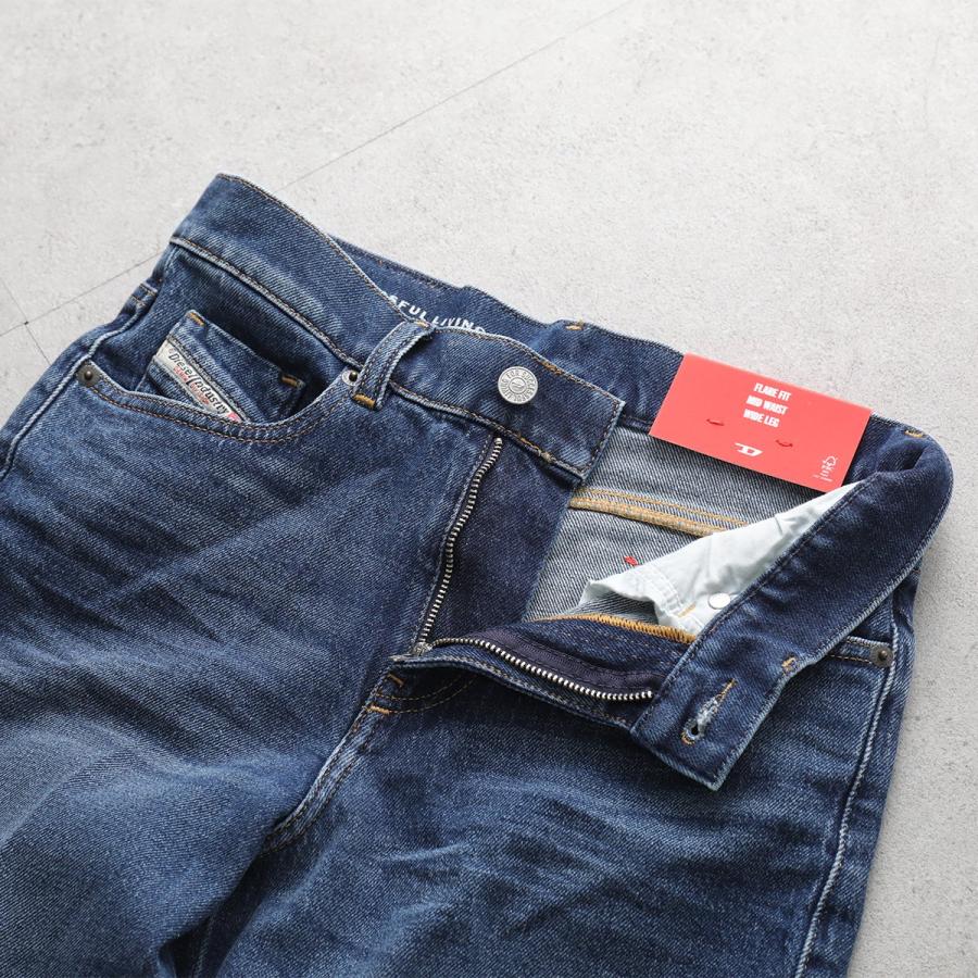 DIESEL（ディーゼル） デニムパンツ flare jeans 1978 D-AKEMI A03624
