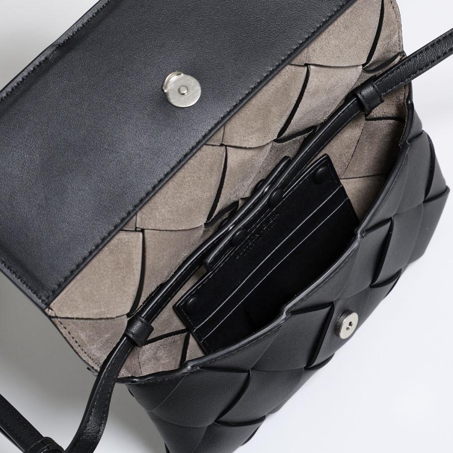 新品同様【ボッテガ】ディアゴ　イントレチャート　グレインレザー　ショルダーバッグ BOTTEGA VENETA（ボッテガ・ヴェネタ） ショルダーバッグ DIAGO