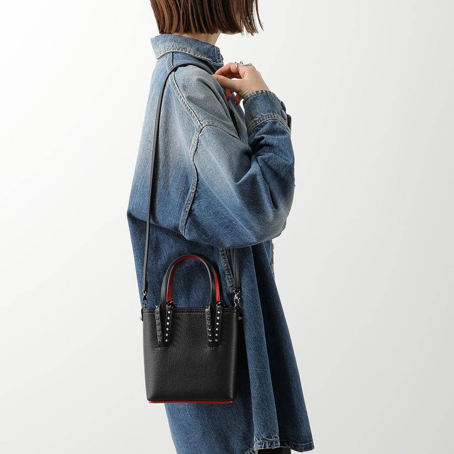 Christian Louboutinショルダーバッグ Christian Louboutin（クリスチャンルブタン） ショルダーバッグ