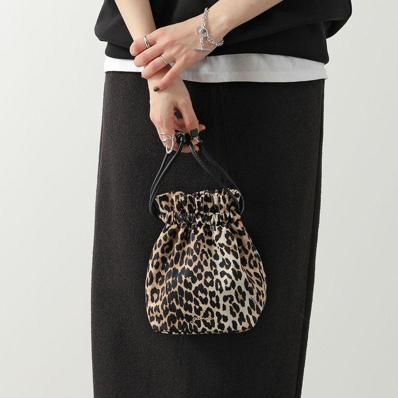 GANNI（ガニー） 巾着バッグ Pouch Printed Nylon B3010069 レディース