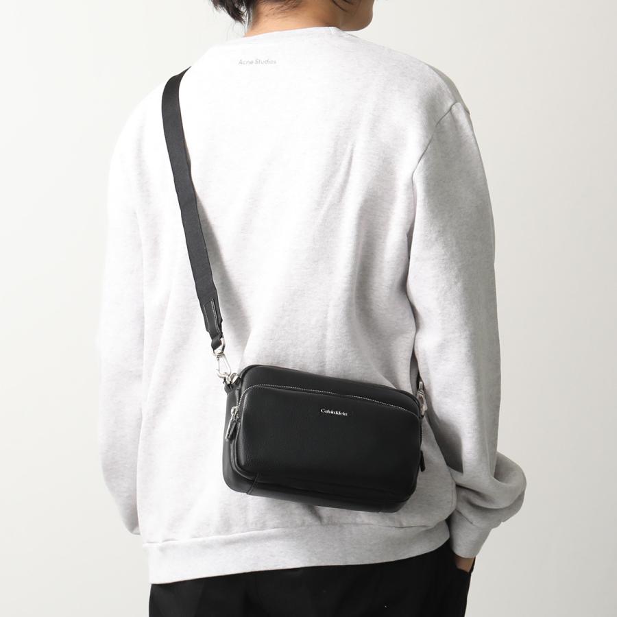 Calvin Klein（カルバン・クライン） ショルダーバッグ RAISED CAMERA