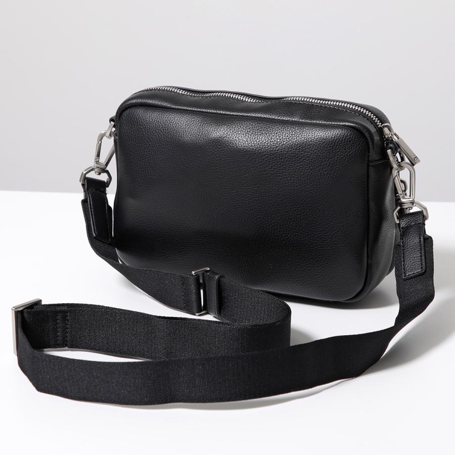 Calvin Klein（カルバン・クライン） ショルダーバッグ RAISED CAMERA