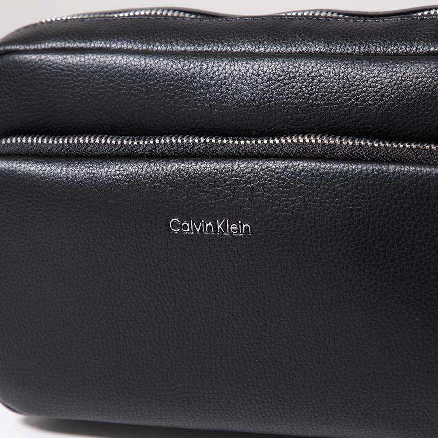 Calvin Klein（カルバン・クライン） ショルダーバッグ RAISED CAMERA