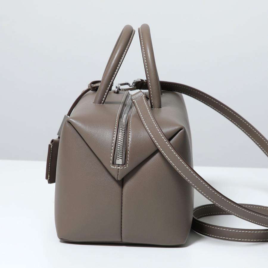 Max Mara（マックスマーラ） ショルダーバッグ HOLDALLM ホールド