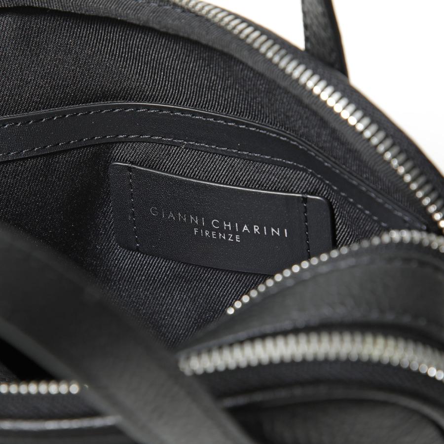 GIANNI CHIARINI（ジャンニ キアリーニ） ショルダーバッグ CARRE