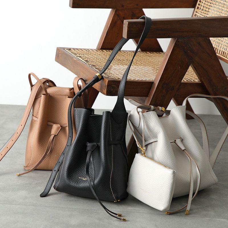 GIANNI CHIARINI オリアーナ　ショルダーバッグ　極美品❣️ GIANNI CHIARINI（ジャンニ キアリーニ） ショルダーバッグ SIENNA
