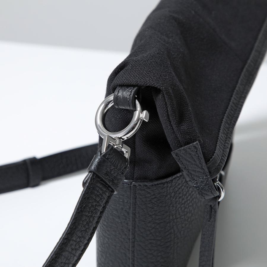 Maison Margiela（メゾンマルジェラ） ショルダーバッグ 5AC SB1WG0088