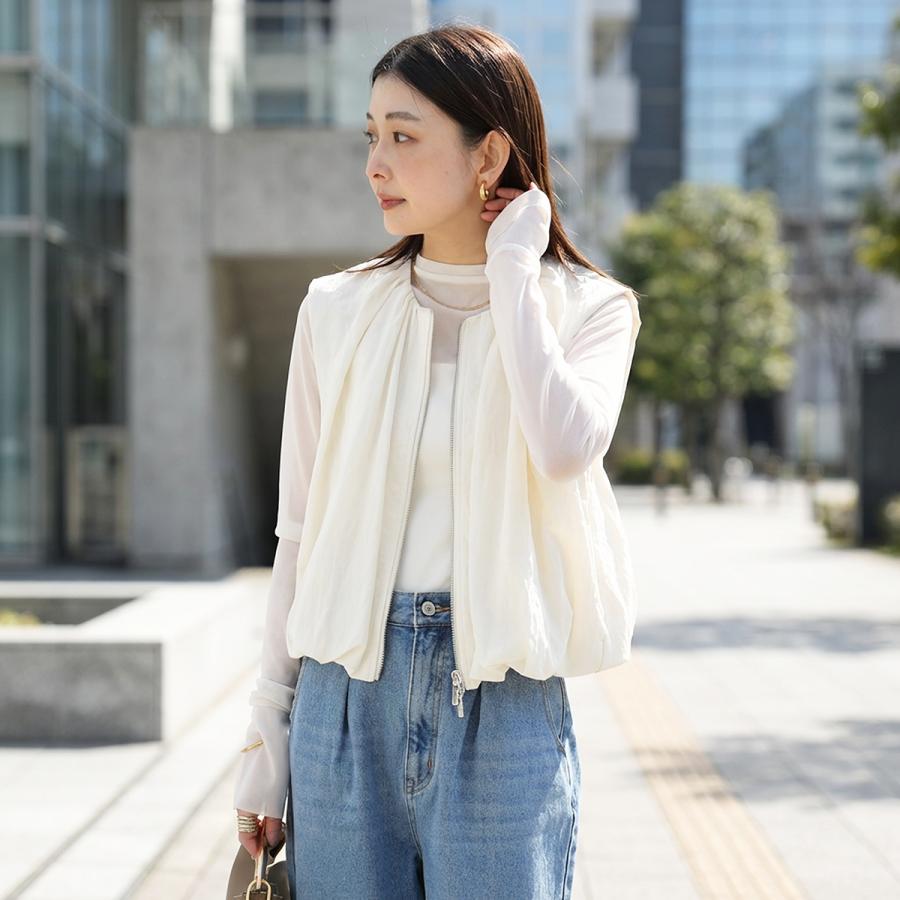 Monile フード付きベスト 　後ろチュールとバルーン　モニーレ　ダブルジップ Monile フード付きベスト 後ろチュールとバルーン モニーレ ダブル