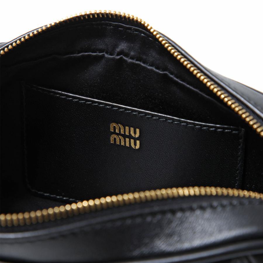 【4/21価格改定】MIUMIU 希少 極美品 ミュウミュウ マテラッセ ギャザー 2way ショルダーバッグ クラッチバッグ レザー ブラック ゴールド ビッグ ロゴ クロスボディ ポシェット ビジュー miumiu Aランク 中古 鑑定済 ミュウミュウバッグ miu miu（ミュウミュウ） 【超美品】ミュウミュウ マテラッセ 斜め掛け