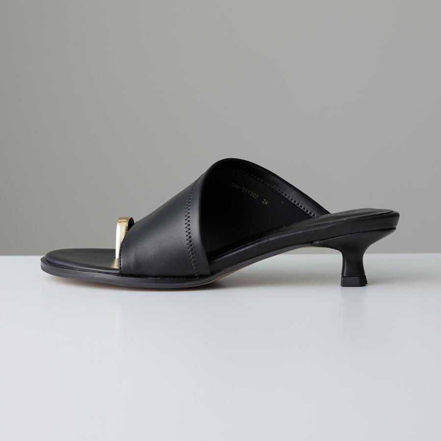 Le Vernis（ル・ベルニ） ミュール Toe ring sandals 244-211302