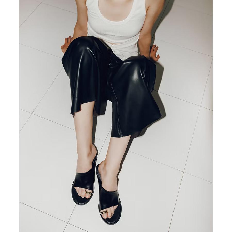Le Vernis（ル・ベルニ） ミュール Toe ring sandals 244-211302
