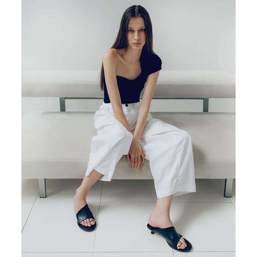 Le Vernis（ル・ベルニ） ミュール Toe ring sandals 244-211302