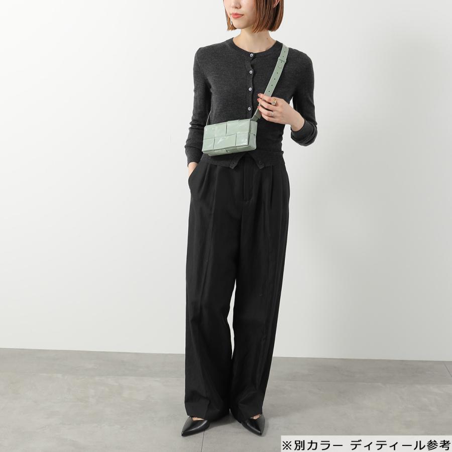 Bottega Veneta 極美品 カセット ボディバッグ レザー スリング BOTTEGA VENETA（ボッテガ・ヴェネタ） 【カラー限定特価】BOTTEGA