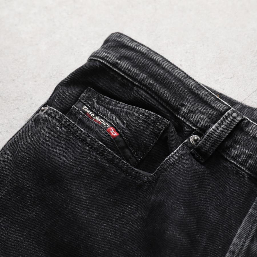 DIESEL（ディーゼル） ジーンズ relaxed jeans 2001 d-macro 09p09
