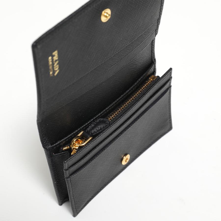 PRADA サフィアーノレザー 二つ折り財布 ブラック　コンパクト　黒　ゴールド プラダ PRADA PRADA 二つ折り財布 1MV204 QHH サフィアーノ