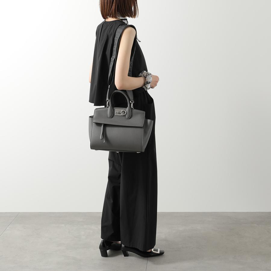 FERRAGAMO（フェラガモ） ショルダーバッグ THE STUDIO スタジオ 21