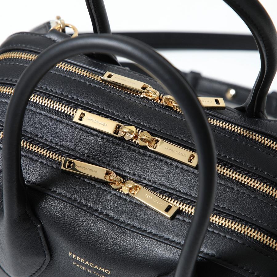 ✨美品✨フェラガモ 斜め掛けショルダーバッグ ミニ タッセル 黒✨ FERRAGAMO（フェラガモ） ショルダーバッグ ミニバッグ レディース