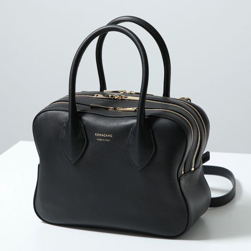 ✨美品✨フェラガモ 斜め掛けショルダーバッグ ミニ タッセル 黒✨ FERRAGAMO（フェラガモ） ショルダーバッグ STAR TH スター 21 8958