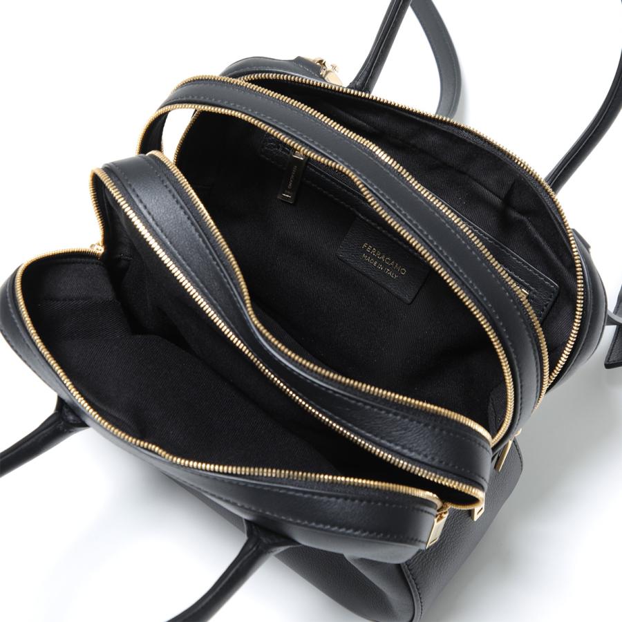 FERRAGAMO（フェラガモ） ショルダーバッグ STAR TH スター 21 8958