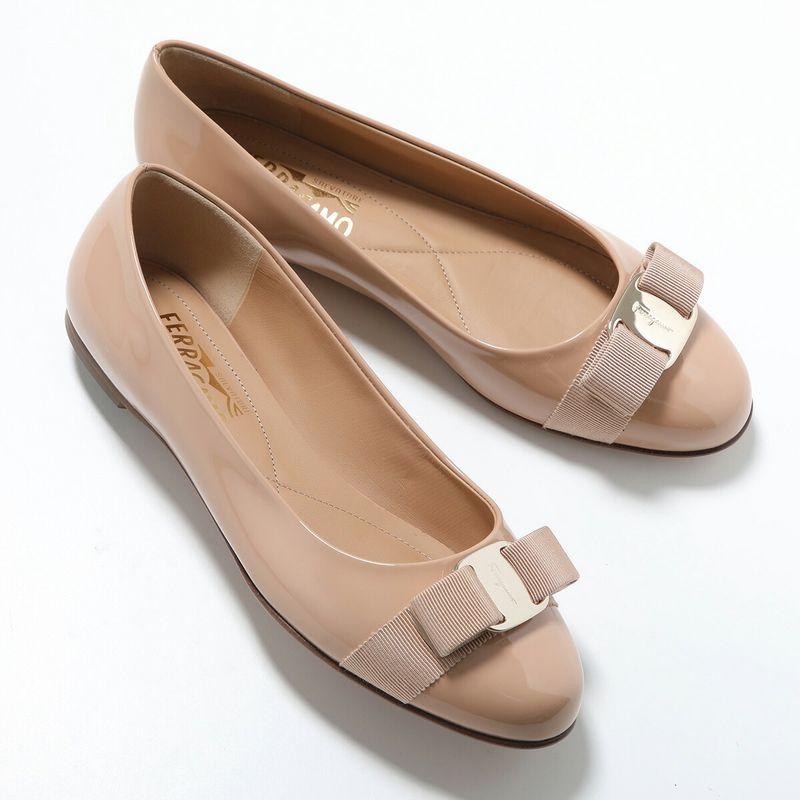 フェラガモ　ヴィヴァ　パンプス　バレエシューズ　8D グレージュ FERRAGAMO（フェラガモ） パンプス VARINA ヴァリナ 753657 レディース