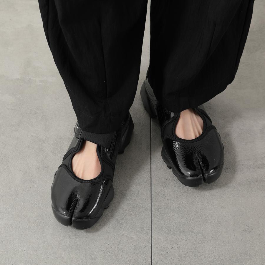 NIKE（ナイキ） スニーカー AIR RIFT エアリフト IB8954-001