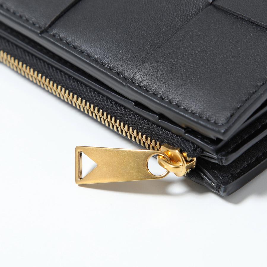 BOTTEGA VENETA（ボッテガ・ヴェネタ） 二つ折り財布 CASSETTE
