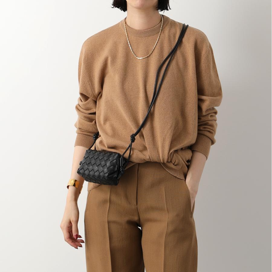 【美品】 ボッテガヴェネタ【BOTTEGA VENETA】 キャンディー ループ カメラバッグ イントレチャート ノット ブラック ラムスキン クロスボディ ショルダーバッグ ポシェット 斜め掛け 730832 V1G11 8425 BV CANDY LOOP CAMERA BAG INTRECCIATO【Aランク】【中古】 BOTTEGA VENETA（ボッテガ・ヴェネタ） ショルダーバッグ キャンディー