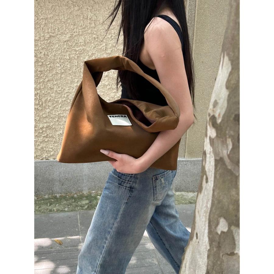 TENERA テネラ トートバッグ Large Hobo Shoulder Bag ラージ ホーボーバッグ レディース スウェード調 ベルベット調 鞄 カラー2色の画像