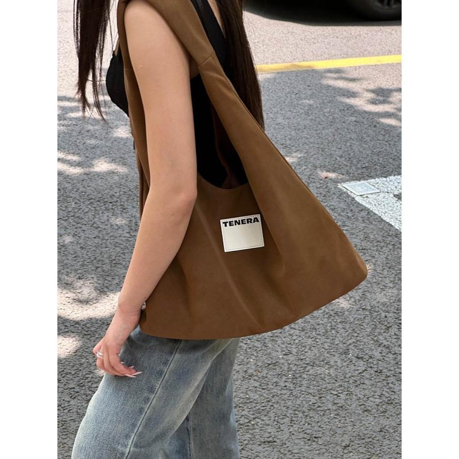 TENERA テネラ トートバッグ Large Hobo Shoulder Bag ラージ ホーボーバッグ レディース スウェード調 ベルベット調 鞄 カラー2色の画像