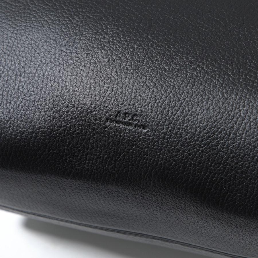 APC A.P.C. アーペーセー ショルダーバッグ PXCBC M67023 レディース メンズ レザー クロスボディ ロゴ 鞄 LZZ/NOIRの画像