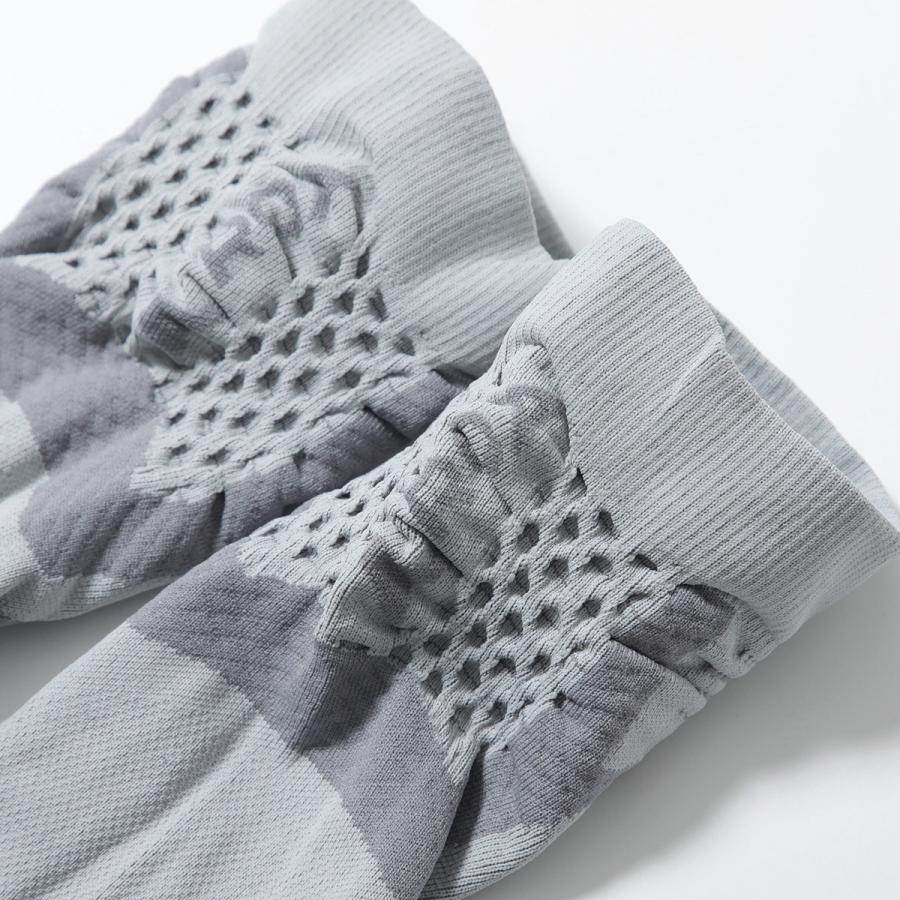 ROA ロア ソックス Bones Logo Q-skin Technical Crew Socks