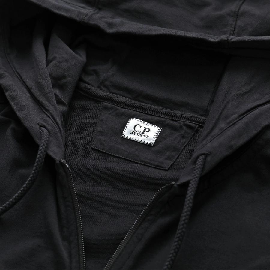 C.P. COMPANY（シーピーカンパニー） パーカー LIGHT FLEECE ZIP